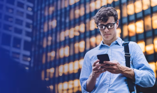 Ce qui Renforce ou Fragilise la Fid&eacute;lit&eacute; Client dans les T&eacute;l&eacute;coms : D&eacute;fis et Opportunit&eacute;s